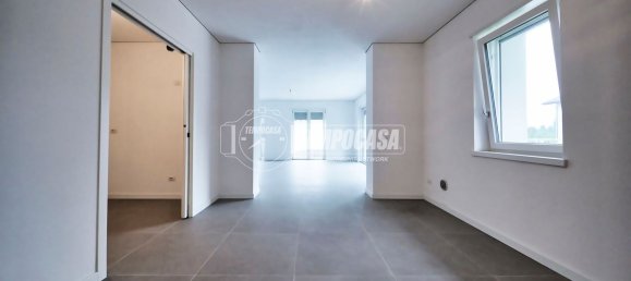 5 bedrooms Apartment in Alpago, Italy No. 312145 8