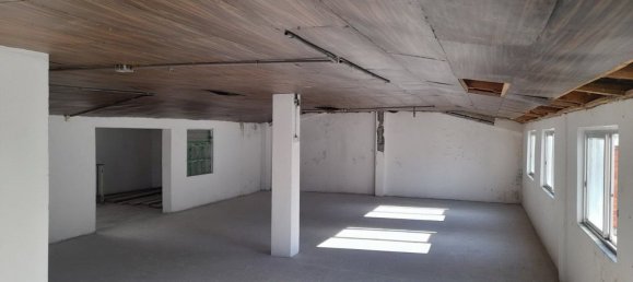 Gewerbliche Immobilie in Ferrol, Spain 278m², Nr. 172007 4