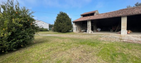 Дом с 3 комнатами в Каперньяника, Италия № 208610 4