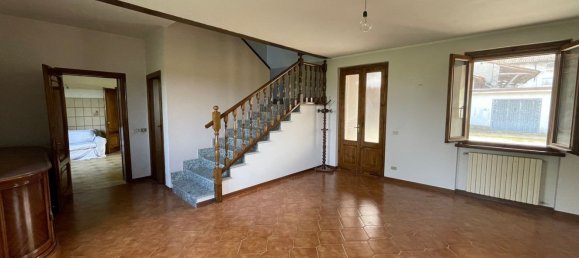 Дом с 3 комнатами в Каперньяника, Италия № 208610 14