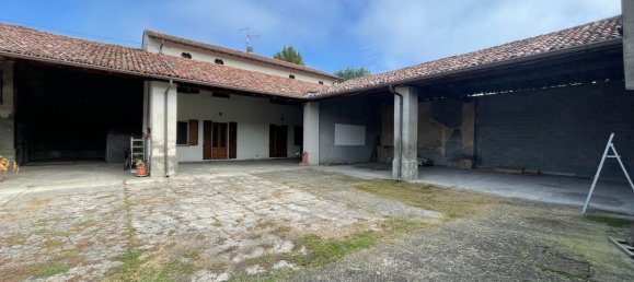 Дом с 3 комнатами в Каперньяника, Италия № 208610 6