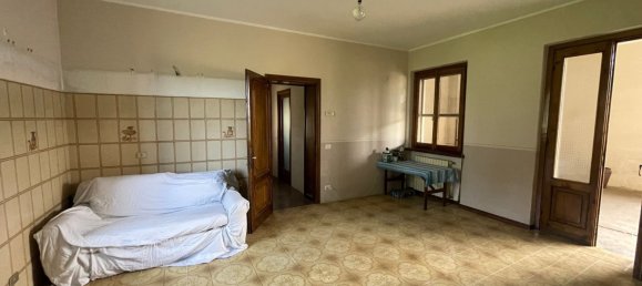 Дом с 3 комнатами в Каперньяника, Италия № 208610 17