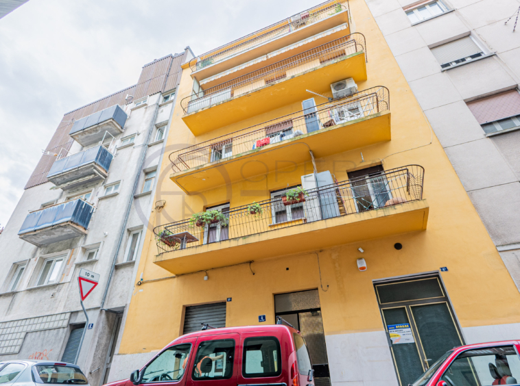 2 غرف نوم شقة في Trieste, Italy رقم 329338