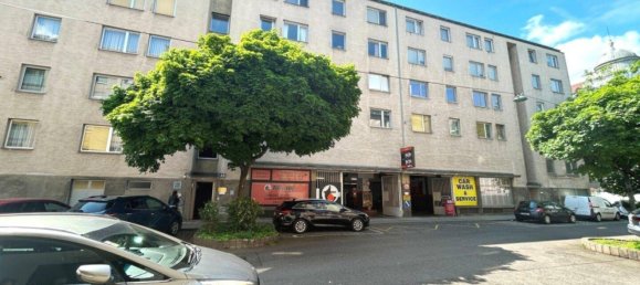 4 rooms Apartment in Favoriten, Austria No. 224109 2