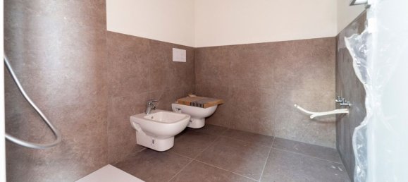 3 rooms Penthouse in Parma, Italy No. 228856 22