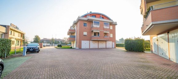 3 rooms Penthouse in Parma, Italy No. 228856 35