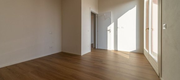 3 rooms Penthouse in Parma, Italy No. 228856 14