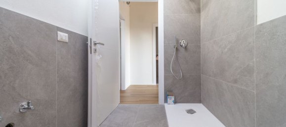 3 rooms Penthouse in Parma, Italy No. 228856 25