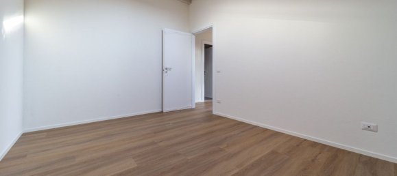 3 rooms Penthouse in Parma, Italy No. 228856 13