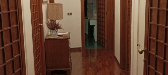 6-Zimmer Wohnung in Naples, Italy, Nr. 18172 12
