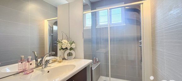 5 bedrooms House in Dordives, France No. 276202 17