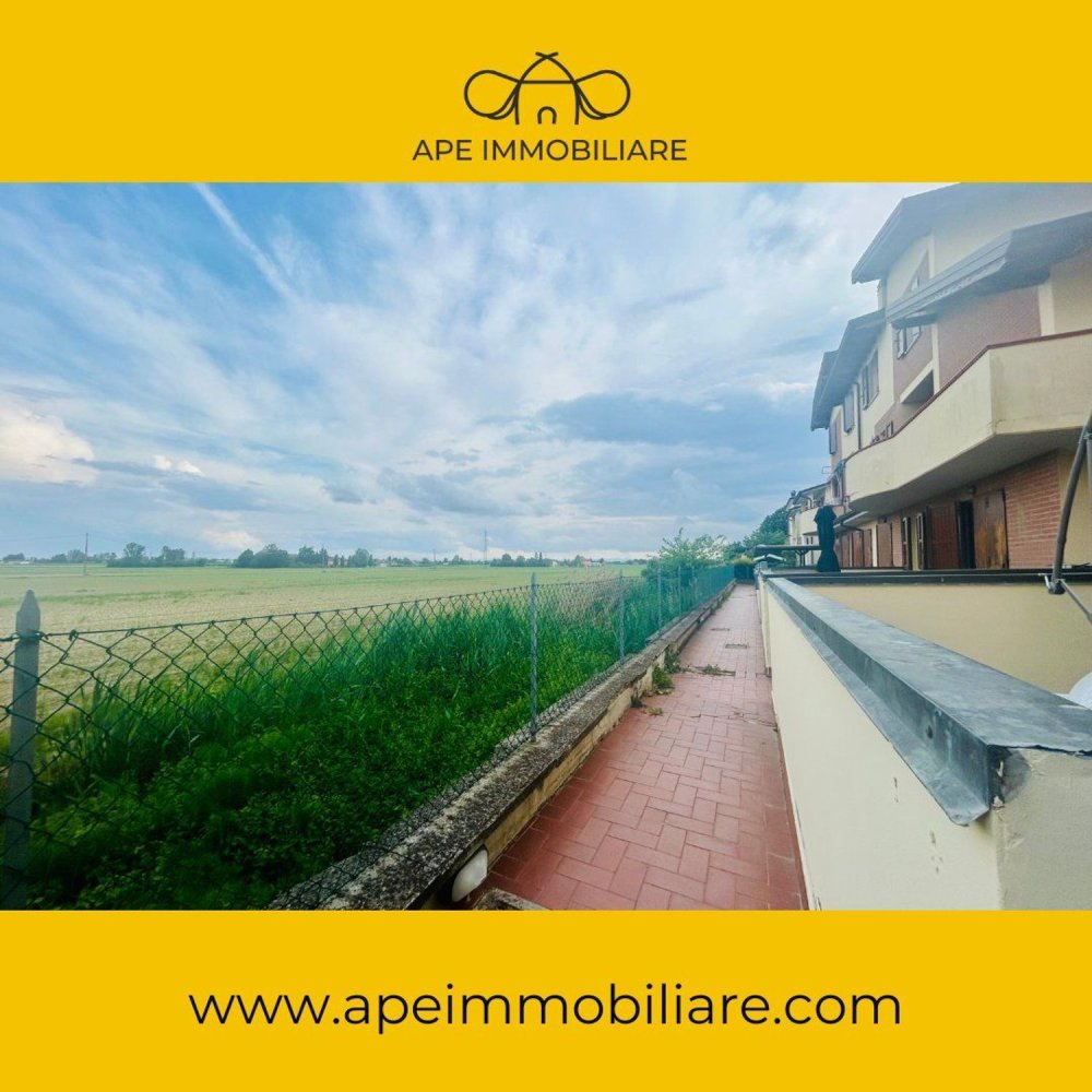 2 bedrooms Apartment in Cento, Italy No. 373244