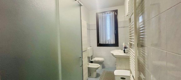 2 bedrooms Apartment in Cento, Italy No. 373244 14