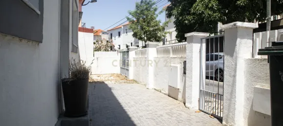 3 bedrooms Villa in Lisbon, Portugal No. 139659 19