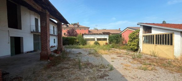 5 bedrooms House in Cuneo, Italy No. 346742 27