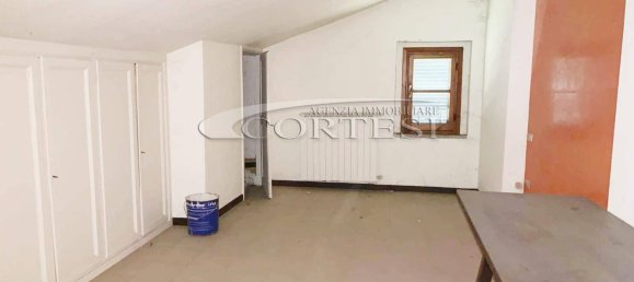8 rooms Apartment in Città di Castello, Italy No. 1862 24