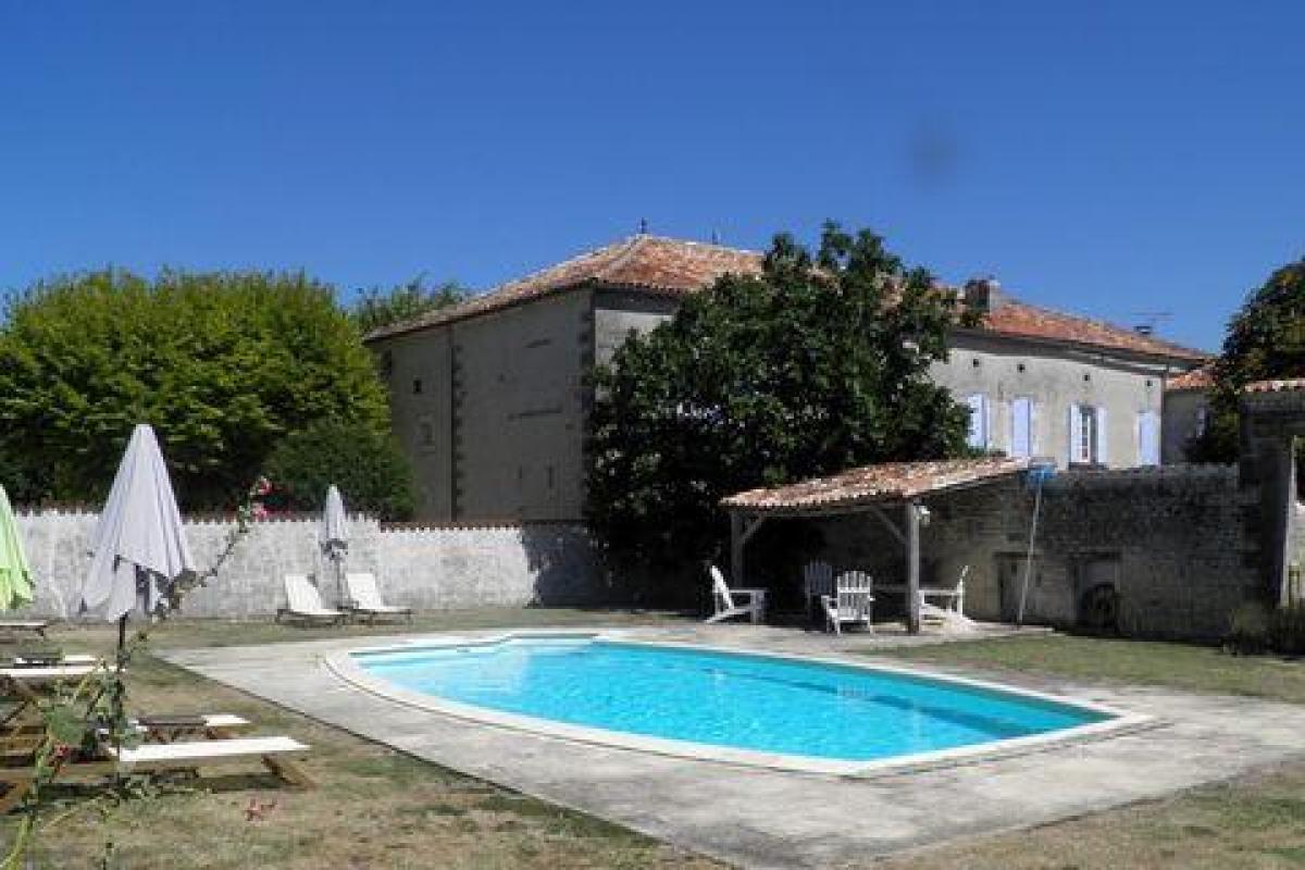 7 Schlafzimmer Haus in Cognac, France, Nr. 28393