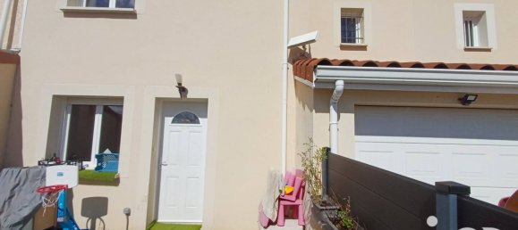 3 bedrooms House in Saint-Martin-la-Plaine, France No. 358292 13