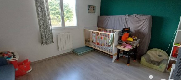 3 bedrooms House in Saint-Martin-la-Plaine, France No. 358292 8