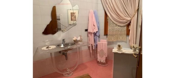 5غرفة شقة في Empoli, Italy رقم 48707 33