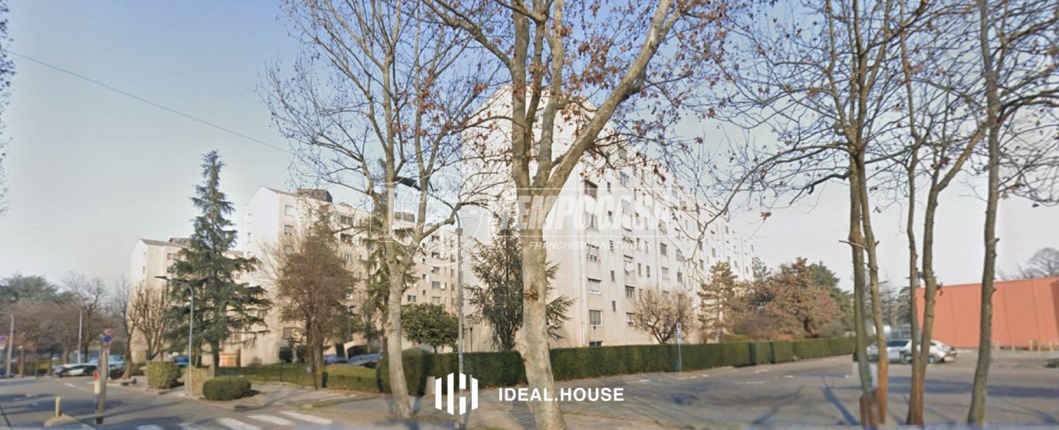 Apartamento de 3 dormitorios en Rozzano, Italy No. 328677