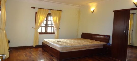 5 bedrooms House in Tay Ho, Vietnam No. 3202 12