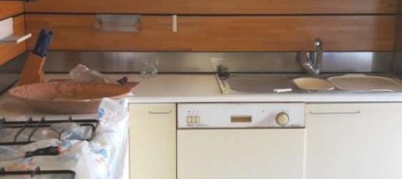 3 rooms Apartment in Sarzana, Italy No. 77248 2