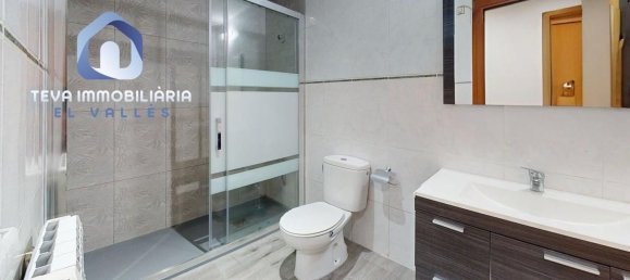 Apartamento de 3 dormitorios en Mollet del Vallès, Spain No. 180574 15