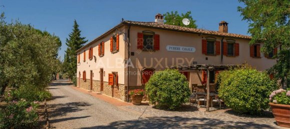 Вилла с 14 спальнями в Печчоли, Италия № 509 6