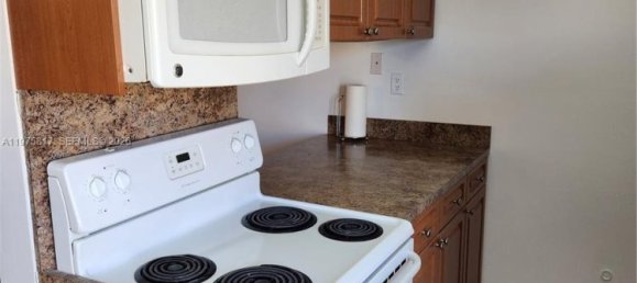 3 dormitorios propiedad comercial en alquiler en Miami, Miami-Dade, Florida, USA № 615354 13