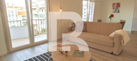 3 bedrooms Apartment in Lisbon, Portugal No. 84861 5