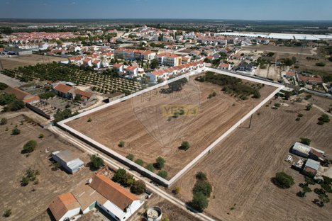  Land in Montijo, Portugal No. 80081