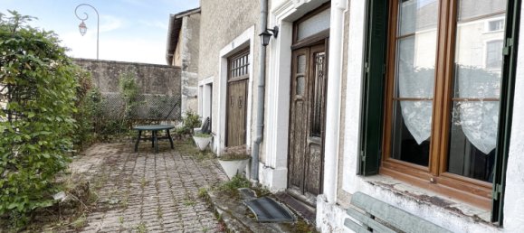 3 bedrooms House in Voisey, France No. 271602 10