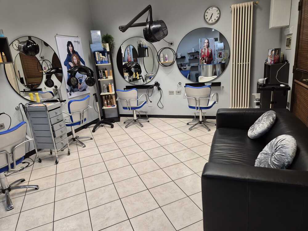 Gewerbliche Immobilie in Ferrara, Italy, Nr. 81005