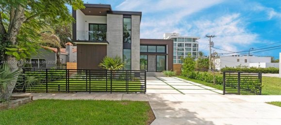6 dormitorios villa en venta en Miami, Miami-Dade, Florida, USA № 615746 27