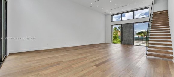 6 dormitorios villa en venta en Miami, Miami-Dade, Florida, USA № 615746 13