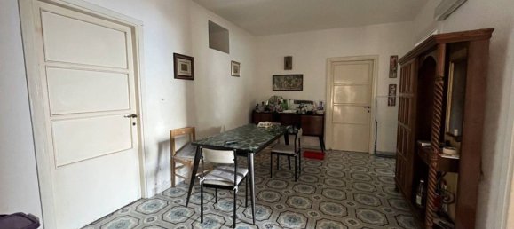 4 bedrooms Apartment in Longobardi, Italy No. 110531 3