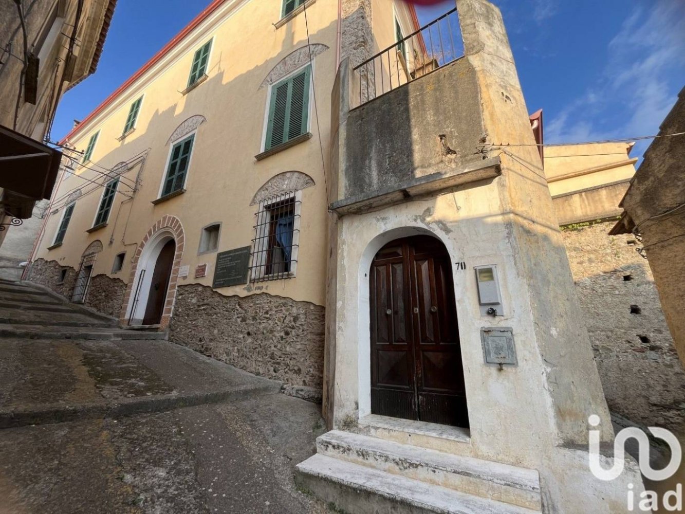 4 bedrooms Apartment in Longobardi, Italy No. 110531