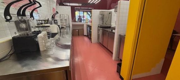 1 room Commercial property in Termoli, Italy No. 328316 6