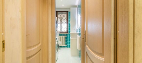 8 rooms Penthouse in Reggio Emilia, Italy No. 17090 15