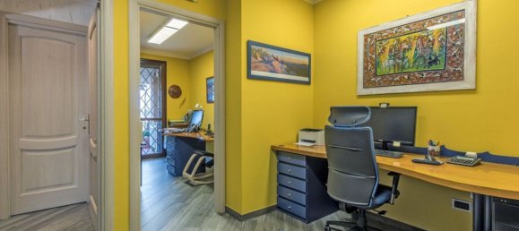 8 rooms Penthouse in Reggio Emilia, Italy No. 17090 8