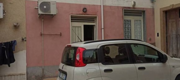 Villa de 4 dormitorios en Pachino, Italy No. 60804 2