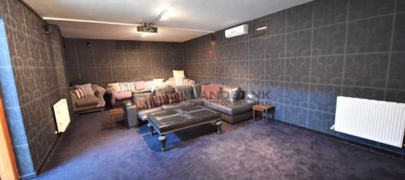 7 bedrooms Commercial property in Oroklini, Cyprus No. 14635 13