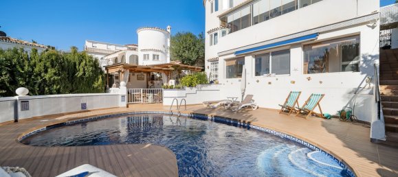 3 bedrooms Villa in Benalmadena, Spain No. 155780 2