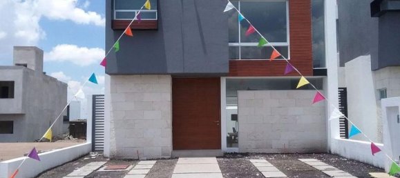 Casa de 3 dormitorios en Querétaro, Mexico No. 164423 2