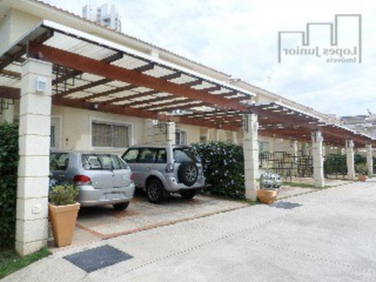 Casa de 3 dormitorios en Sao Paulo, Brazil No. 451133