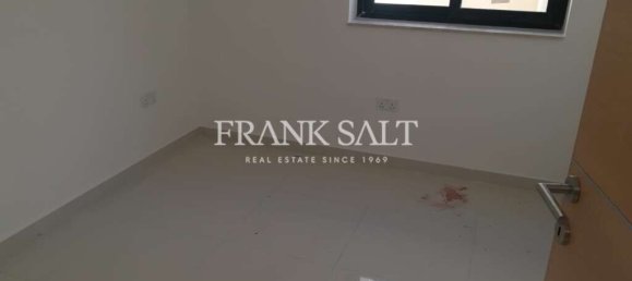 2 bedrooms Penthouse in Saint Paul's Bay, Malta No. 2133 5