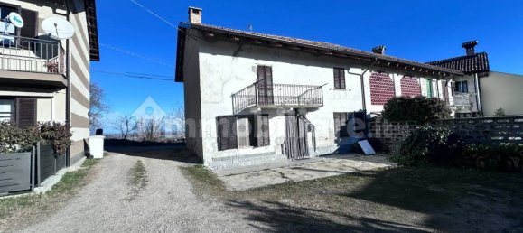 4 bedrooms House in Barbaresco, Italy No. 216713 8