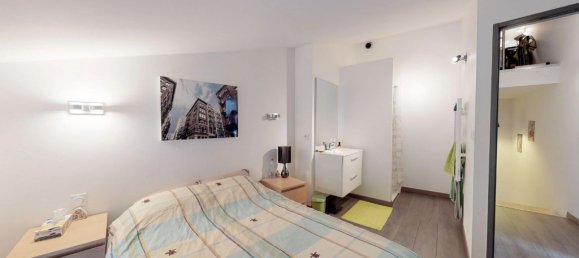 2 bedrooms House in Loriol-sur-Drome, France No. 338275 3