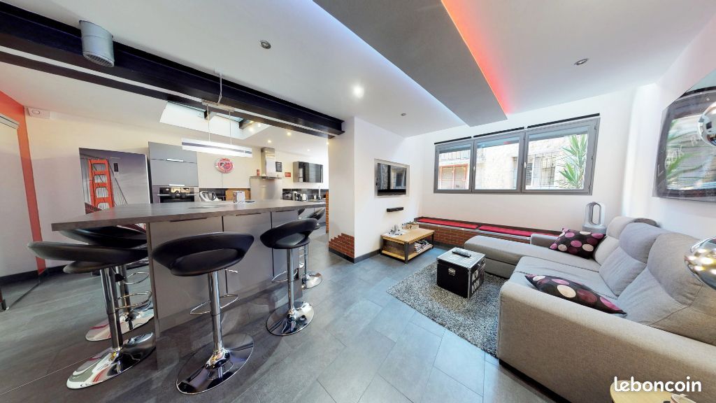 2 bedrooms House in Loriol-sur-Drome, France No. 338275